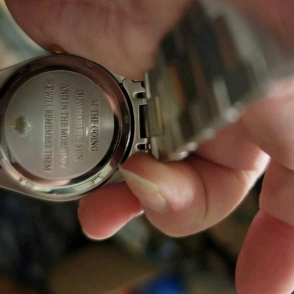 Lest we forget watch - Picture 4 of 5